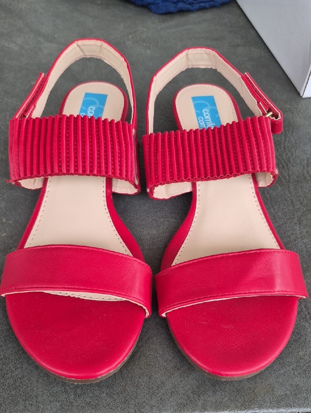 Comfort Plus by Predictions Red Ribbed-Strap Open-Toe Sandals
